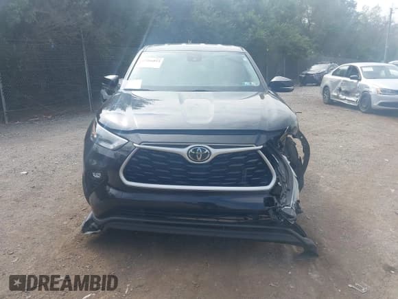 ✅ 2022 Toyota Highlander LE • VIN: 5TDBZRBH6NS584981 • Lot: 43266813. Wystawiony na IAAI z przebiegiem 74 746 mil. Bezpłatny archiwum sprzedaży aukcyjnych z USA i szczegółowy raport historii pojazdu na DreamBid. Zdjęcie 12.