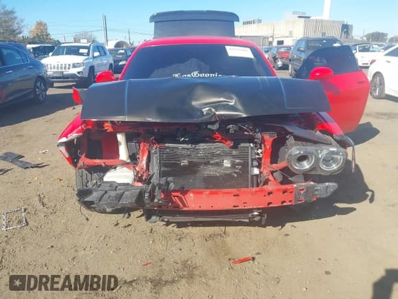 ✅ 2016 Dodge Challenger R/T Scat Pack • VIN: 2C3CDZFJ0GH329927 • Lot: 43537695. Wystawiony na IAAI z przebiegiem 108 213 mil. Bezpłatny archiwum sprzedaży aukcyjnych z USA i szczegółowy raport historii pojazdu na DreamBid. Zdjęcie 6.