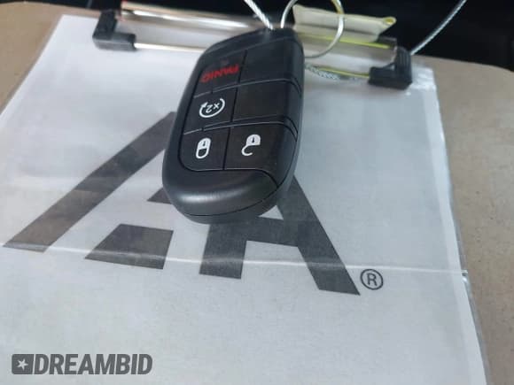 ✅ 2019 Jeep Renegade Altitude • VIN: ZACNJBBBXKPJ95760 • Лот: 42939036. Опубликован ранее на IAAI с пробегом 105 574 миль. Бесплатный доступ к архиву аукционных продаж из США и подробный отчёт об истории автомобиля на DreamBid. Изображение 11.