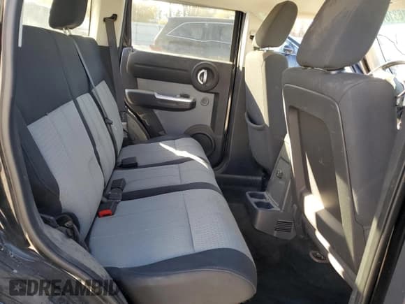 ✅ 2007 Dodge Nitro SLT • VIN: 1D8GU58K27W583315 • Lot: 91631875. Wystawiony na Copart z przebiegiem 178 854 mil. Bezpłatny archiwum sprzedaży aukcyjnych z USA i szczegółowy raport historii pojazdu na DreamBid. Zdjęcie 10.