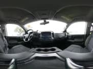 ✅ 2018 Chevrolet Silverado 1500 LT • VIN: 2GCVKREC8J1100473 • Lot: 43497902. Wystawiony na IAAI z przebiegiem 123 709 mil. Bezpłatny archiwum sprzedaży aukcyjnych z USA i szczegółowy raport historii pojazdu na DreamBid. Zdjęcie 20.