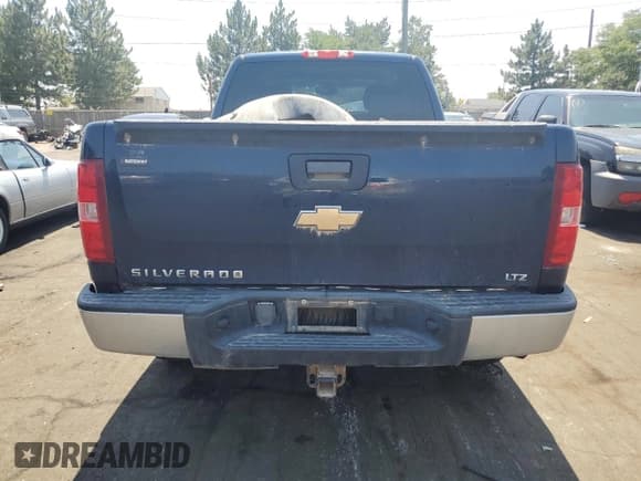 ✅ 2008 Chevrolet Silverado 1500 LTZ • VIN: 2GCEK19J181102859 • Lot: 65598774. Listed on Copart with 122,825 mi. Free auction sales archive from the USA and detailed vehicle history report at DreamBid. Image 6.