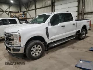 ✅ 2024 Ford F-350 XL • VIN: 1FT8W3BT1REE28749 • Lot: 85124005. Wystawiony na Copart z przebiegiem 6 211 mil. Bezpłatny archiwum sprzedaży aukcyjnych z USA i szczegółowy raport historii pojazdu na DreamBid. Zdjęcie 1.