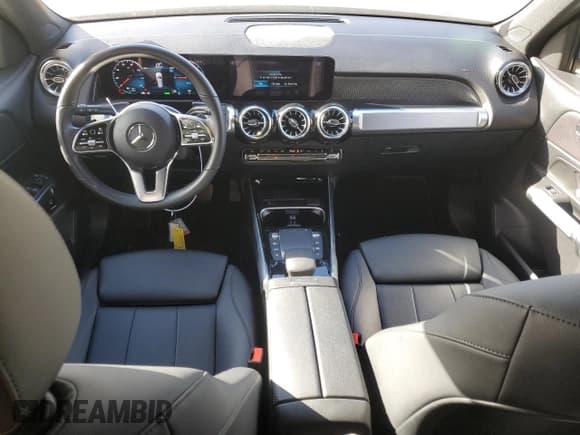 ✅ 2023 Mercedes-Benz EQB 300 • VIN: W1N9M0KB0PN055337 • Lot: 80268964. Wystawiony na Copart z przebiegiem 12 373 mil. Bezpłatny archiwum sprzedaży aukcyjnych z USA i szczegółowy raport historii pojazdu na DreamBid. Zdjęcie 8.