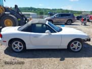 ✅ 2002 Mazda MX-5 Miata Cloth • VIN: JM1NB353X20229356 • Lot: 42342975. Wystawiony na IAAI z przebiegiem 94 729 mil. Bezpłatny archiwum sprzedaży aukcyjnych z USA i szczegółowy raport historii pojazdu na DreamBid. Zdjęcie 13.