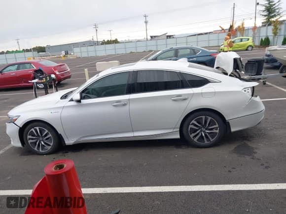 ✅ 2019 Honda Accord Touring • VIN: 1HGCV3F99KA018498 • Лот: 40642928. Опубликован ранее на IAAI с пробегом 68 468 миль. Бесплатный доступ к архиву аукционных продаж из США и подробный отчёт об истории автомобиля на DreamBid. Изображение 14.