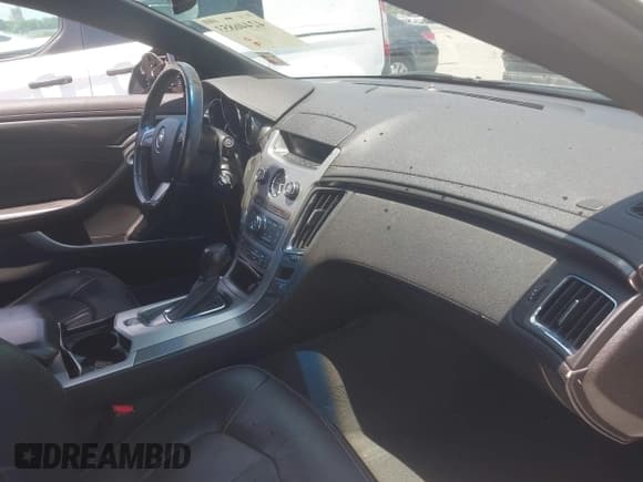 ✅ 2012 Cadillac CTS Performance • VIN: 1G6DJ1E31C0139231 • Лот: 42446853. Опубликован ранее на IAAI с пробегом 102 857 миль. Бесплатный доступ к архиву аукционных продаж из США и подробный отчёт об истории автомобиля на DreamBid. Изображение 5.