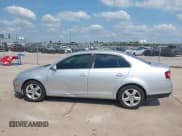 ✅ 2008 Volkswagen Jetta SE • VIN: 3VWRZ71K58M198165 • Lot: 43157774. Listed on IAAI with 196,905 mi. Free auction sales archive from the USA and detailed vehicle history report at DreamBid. Image 14.