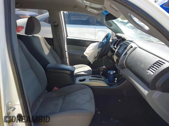 ✅ 2013 Toyota Tacoma • VIN: 5TFJX4CN5DX030249 • Лот: 41810560. Опубликован ранее на IAAI с пробегом 177 680 миль. Бесплатный доступ к архиву аукционных продаж из США и подробный отчёт об истории автомобиля на DreamBid. Изображение 5.