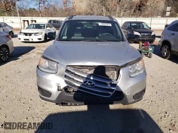 ✅ 2012 Hyundai Santa Fe GLS • VIN: 5XYZGDAB1CG162535 • Lot: 79842324. Listed on Copart with 174,959 mi. Free auction sales archive from the USA and detailed vehicle history report at DreamBid. Image 5.