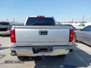 ✅ 2018 Chevrolet Silverado 1500 LT • VIN: 3GCPCREC1JG358699 • Lot: 43492968. Wystawiony na IAAI z przebiegiem 120 924 mil. Bezpłatny archiwum sprzedaży aukcyjnych z USA i szczegółowy raport historii pojazdu na DreamBid. Zdjęcie 16.