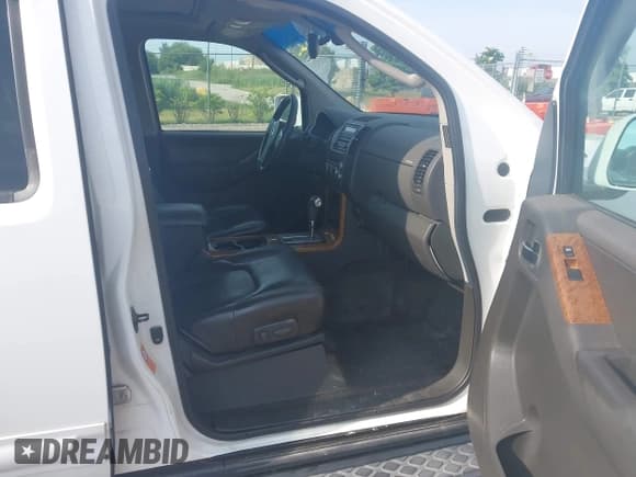 ✅ 2005 Nissan Pathfinder XE • VIN: 5N1AR18W05C762321 • Lot: 42714252. Listed on IAAI with 149,335 mi. Free auction sales archive from the USA and detailed vehicle history report at DreamBid. Image 5.