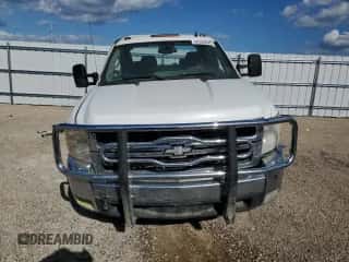 2008 Chevrolet Silverado 2500HD LTZ z VIN 1GCHK23608F209353, wystawiony jako Copart lot #67325535 z przebiegiem 296 209 mil mil oraz Szkoda całkowita • Salvage title. Historia ofert i sprzedaży dostępna na DreamBid. Obrazek 5.