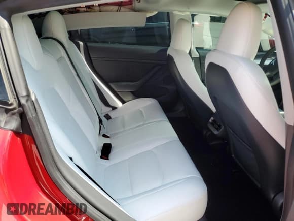 ✅ 2023 Tesla Model 3 • VIN: 5YJ3E1EA5PF514198 • Lot: 56013625. Wystawiony na Copart z przebiegiem 65 049 mil. Bezpłatny archiwum sprzedaży aukcyjnych z USA i szczegółowy raport historii pojazdu na DreamBid. Zdjęcie 10.