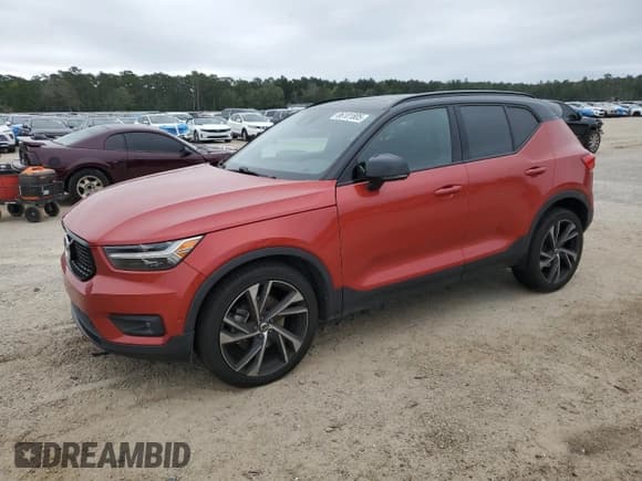 ✅ 2019 Volvo XC40 R-Design • VIN: YV4AC2HM9K2074892 • Lot: 86101805. Listed on Copart with 83,019 mi. Free auction sales archive from the USA and detailed vehicle history report at DreamBid. Image 1.