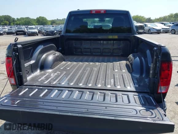 2024 Ram 1500 SLT с VIN 1C6RR6GG5RS142291, выставлен на аукционе IAAI как лот 43011405 с пробегом 34 833 миль миль и . История ставок и продаж доступна на DreamBid. Изображение 17.