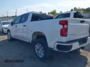 ✅ 2023 Chevrolet Silverado 1500 Custom • VIN: 3GCPABEK7PG280894 • Lot: 43206042. Wystawiony na IAAI z przebiegiem 27 359 mil. Bezpłatny archiwum sprzedaży aukcyjnych z USA i szczegółowy raport historii pojazdu na DreamBid. Zdjęcie 3.