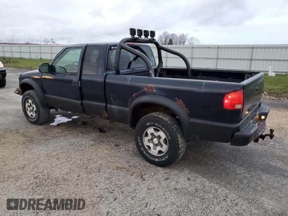 ✅ 2003 Chevrolet S-10 LS • VIN: 1GCCT19X438192443 • Лот: 81409244. Опубликован ранее на Copart с пробегом 129 186 миль. Бесплатный доступ к архиву аукционных продаж из США и подробный отчёт об истории автомобиля на DreamBid. Изображение 2.