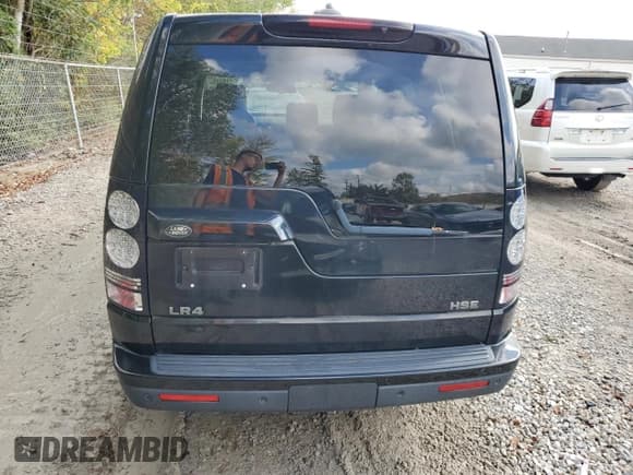 ✅ 2016 Land Rover LR4 HSE • VIN: SALAG2V60GA830841 • Lot: 81716095. Wystawiony na Copart z przebiegiem 81 818 mil. Bezpłatny archiwum sprzedaży aukcyjnych z USA i szczegółowy raport historii pojazdu na DreamBid. Zdjęcie 6.