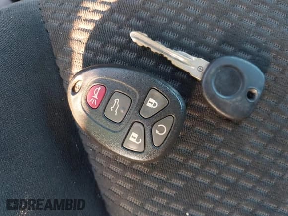 ✅ 2007 Chevrolet Suburban LT • VIN: 3GNFC16077G230369 • Lot: 41476661. Listed on IAAI with 229,676 mi. Free auction sales archive from the USA and detailed vehicle history report at DreamBid. Image 11.