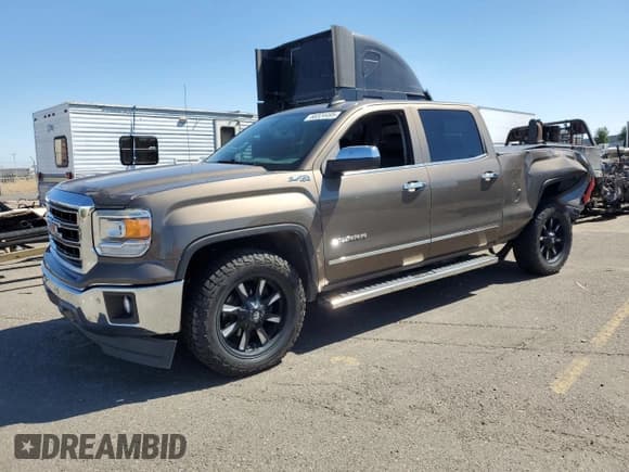 ✅ 2015 GMC Sierra 1500 SLT • VIN: 3GTU2VEC5FG266291 • Лот: 68324495. Опубликован ранее на Copart с пробегом 168 962 миль. Бесплатный доступ к архиву аукционных продаж из США и подробный отчёт об истории автомобиля на DreamBid. Изображение 1.