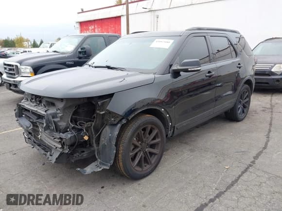 ✅ 2016 Ford Explorer Limited • VIN: 1FM5K7FH8GGA01335 • Lot: 43667680. Wystawiony na IAAI z przebiegiem 106 478 mil. Bezpłatny archiwum sprzedaży aukcyjnych z USA i szczegółowy raport historii pojazdu na DreamBid. Zdjęcie 2.