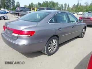 2007 Hyundai Azera SE с VIN KMHFC46F57A141280, выставлен на аукционе IAAI как лот 42214462 с пробегом 105 476 миль миль и . История ставок и продаж доступна на DreamBid. Изображение 4.