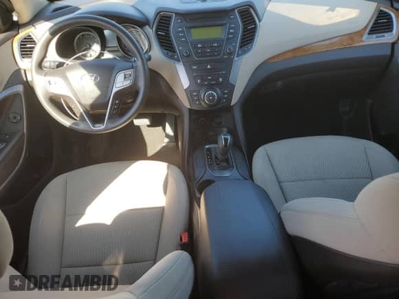 ✅ 2015 Hyundai Santa Fe • VIN: 5XYZTDLB9FG281964 • Lot: 85708895. Wystawiony na Copart z przebiegiem 46 974 mil. Bezpłatny archiwum sprzedaży aukcyjnych z USA i szczegółowy raport historii pojazdu na DreamBid. Zdjęcie 8.