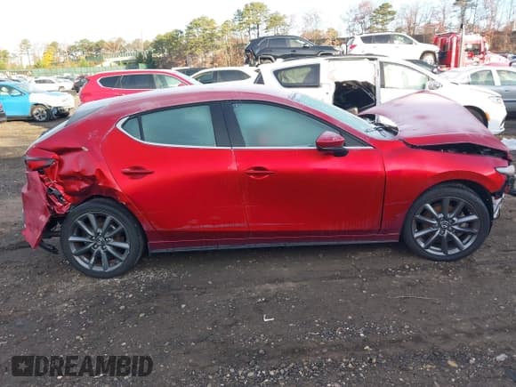 ✅ 2021 Mazda 3 Select • VIN: JM1BPBKL3M1313258 • Lot: 43732790. Listed on IAAI with 34,659 mi. Free auction sales archive from the USA and detailed vehicle history report at DreamBid. Image 13.