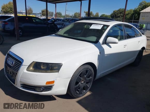 ✅ 2005 Audi A6 • VIN: WAUDG74F25N089470 • Лот: 42899871. Опубликован ранее на IAAI с пробегом 198 726 миль. Бесплатный доступ к архиву аукционных продаж из США и подробный отчёт об истории автомобиля на DreamBid. Изображение 17.