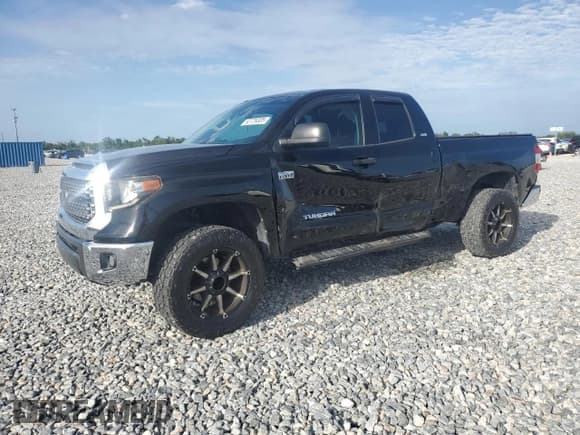 ✅ 2018 Toyota Tundra SR • VIN: 5TFUW5F15JX735627 • Lot: 62729305. Listed on Copart with 66,330 mi. Free auction sales archive from the USA and detailed vehicle history report at DreamBid. Image 1.