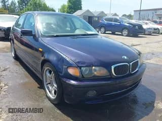 ✅ 2005 BMW 3 Series 330i • VIN: WBAEV53445KM40931 • Lot: 42061235. Listed on IAAI with 298,421 mi. Free auction sales archive from the USA and detailed vehicle history report at DreamBid. Image 1.