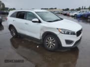 ✅ 2017 Kia Sorento LX • VIN: 5XYPG4A32HG202550 • Лот: 81950805. Опубликован ранее на Copart с пробегом 167 819 миль. Бесплатный доступ к архиву аукционных продаж из США и подробный отчёт об истории автомобиля на DreamBid. Изображение 4.