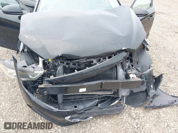 ✅ 2017 Hyundai Elantra SE • VIN: KMHD84LF9HU207150 • Lot: 42902585. Listed on IAAI with 141,799 mi. Free auction sales archive from the USA and detailed vehicle history report at DreamBid. Image 6.