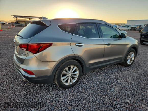 ✅ 2018 Hyundai Santa Fe 2.0T • VIN: 5XYZU4LA7JG514060 • Lot: 91814255. Wystawiony na Copart z przebiegiem 97 241 mil. Bezpłatny archiwum sprzedaży aukcyjnych z USA i szczegółowy raport historii pojazdu na DreamBid. Zdjęcie 3.