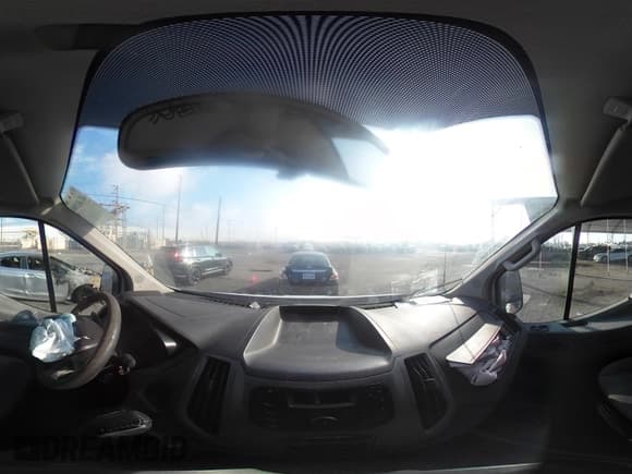 ✅ 2015 Ford Transit Cargo • VIN: 1FTYR1ZM7FKB05121 • Лот: 41461900. Опубликован ранее на IAAI с пробегом 190 821 миль. Бесплатный доступ к архиву аукционных продаж из США и подробный отчёт об истории автомобиля на DreamBid. Изображение 18.