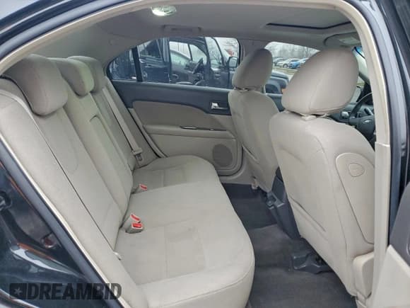 ✅ 2010 Ford Fusion Hybrid • VIN: 3FADP0L38AR324372 • Lot: 94102905. Listed on Copart with 124,591 mi. Free auction sales archive from the USA and detailed vehicle history report at DreamBid. Image 10.