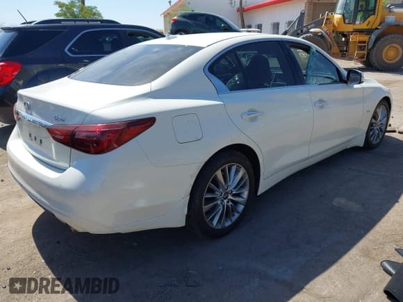 ✅ 2019 Infiniti Q50 Luxe • VIN: JN1EV7AP6KM514283 • Lot: 42723294. Listed on IAAI with 54,277 mi. Free auction sales archive from the USA and detailed vehicle history report at DreamBid. Image 4.