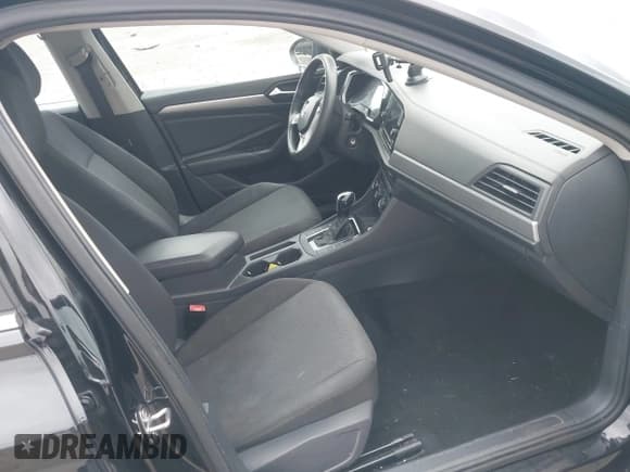 ✅ 2019 Volkswagen Jetta S • VIN: 3VWC57BU6KM074608 • Лот: 43555504. Опубликован ранее на IAAI с пробегом 94 248 миль. Бесплатный доступ к архиву аукционных продаж из США и подробный отчёт об истории автомобиля на DreamBid. Изображение 5.