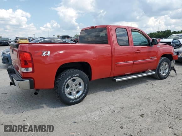 ✅ 2013 GMC Sierra 1500 SLT • VIN: 1GTR2WE74DZ226635 • Lot: 67955565. Listed on Copart with 82,405 mi. Free auction sales archive from the USA and detailed vehicle history report at DreamBid. Image 3.