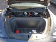 ✅ 2022 Tesla Model Y Long Range • VIN: 7SAYGDEE3NF543705 • Lot: 50244955. Wystawiony na Copart z przebiegiem 59 063 mil. Bezpłatny archiwum sprzedaży aukcyjnych z USA i szczegółowy raport historii pojazdu na DreamBid. Zdjęcie 11.