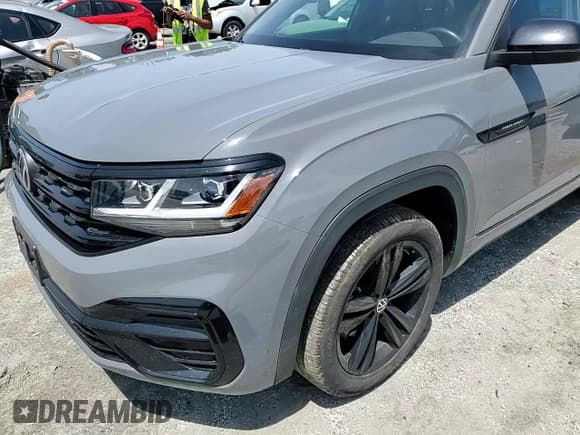 ✅ 2023 Volkswagen Atlas 2.0T SEL R-Line Black • VIN: 1V2SC2CA4PC211886 • Lot: 54224875. Wystawiony na Copart z przebiegiem 23 819 mil. Bezpłatny archiwum sprzedaży aukcyjnych z USA i szczegółowy raport historii pojazdu na DreamBid. Zdjęcie 15.