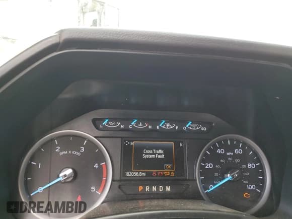 ✅ 2020 Ford F-450 XL • VIN: 1FT8W4DT8LEE36017 • Лот: 46339235. Опубликован ранее на Copart с пробегом 182 056 миль. Бесплатный доступ к архиву аукционных продаж из США и подробный отчёт об истории автомобиля на DreamBid. Изображение 9.