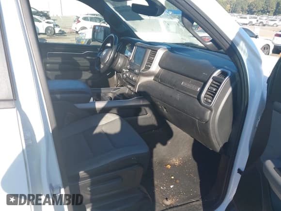 ✅ 2022 Ram 1500 Big Horn • VIN: 1C6RREBT2NN231453 • Lot: 43480006. Listed on IAAI with 77,567 mi. Free auction sales archive from the USA and detailed vehicle history report at DreamBid. Image 5.