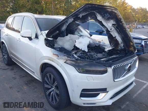 ✅ 2023 Volvo XC90 Plus • VIN: YV4062PN8P1945260 • Лот: 43510846. Опубликован ранее на IAAI с пробегом Не указан. Бесплатный доступ к архиву аукционных продаж из США и подробный отчёт об истории автомобиля на DreamBid. Изображение 6.