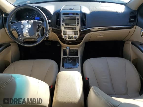 ✅ 2010 Hyundai Santa Fe Limited • VIN: 5NMSK3AB2AH371926 • Lot: 72856864. Listed on Copart with 83,573 mi. Free auction sales archive from the USA and detailed vehicle history report at DreamBid. Image 8.