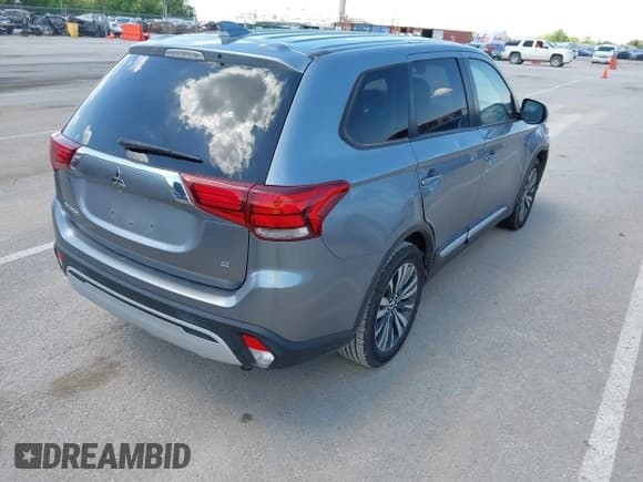 ✅ 2020 Mitsubishi Outlander SE • VIN: JA4AD3A3XLZ006238 • Lot: 42209359. Listed on IAAI with 90,229 mi. Free auction sales archive from the USA and detailed vehicle history report at DreamBid. Image 4.