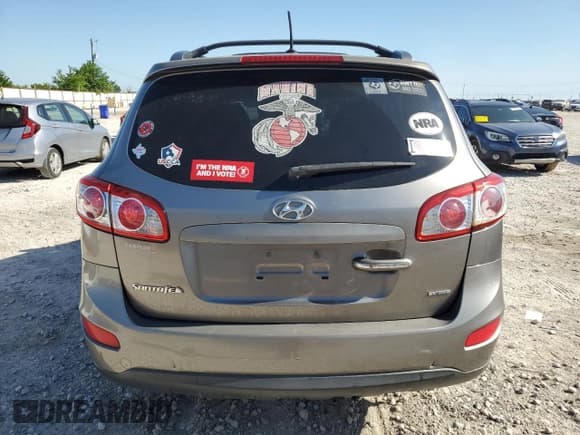 ✅ 2012 Hyundai Santa Fe Limited • VIN: 5XYZK3AB8CG112434 • Lot: 58263684. Listed on Copart with 132,303 mi. Free auction sales archive from the USA and detailed vehicle history report at DreamBid. Image 6.