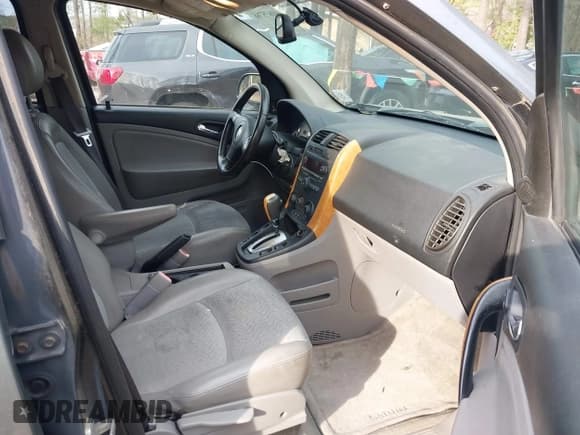 ✅ 2006 Saturn VUE • VIN: 5GZCZ53436S870433 • Lot: 41675766. Wystawiony na IAAI z przebiegiem 163 330 mil. Bezpłatny archiwum sprzedaży aukcyjnych z USA i szczegółowy raport historii pojazdu na DreamBid. Zdjęcie 5.