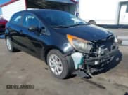 ✅ 2013 Kia Rio EX • VIN: KNADN5A31D6193199 • Lot: 43662679. Wystawiony na IAAI z przebiegiem 229 819 mil. Bezpłatny archiwum sprzedaży aukcyjnych z USA i szczegółowy raport historii pojazdu na DreamBid. Zdjęcie 1.